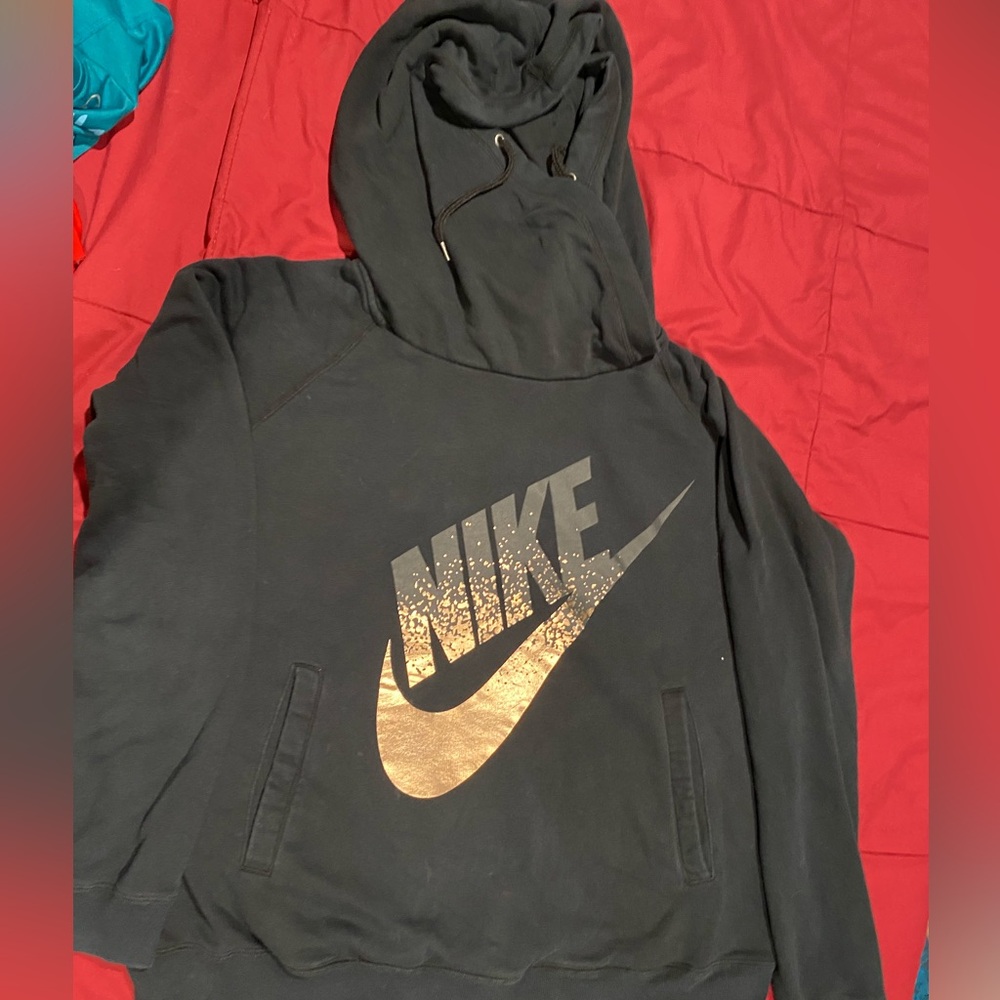 Nike Women’s Funnel Neck Hoodie size L rose metallic